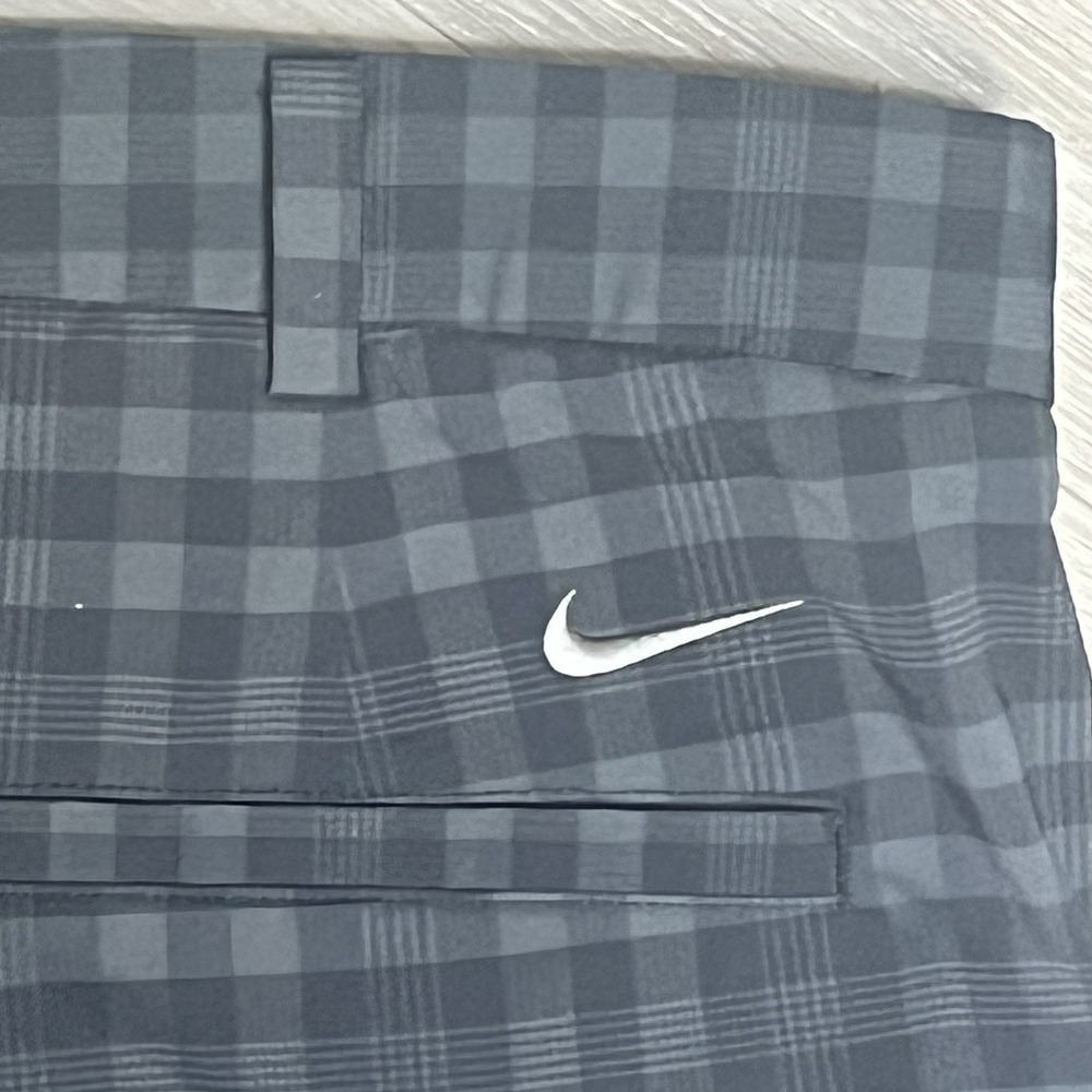 Nike Golf Shorts Mens Size 40 Gray Plaid Flat Front Stretch Chino 452712-010 - Picture 3 of 12